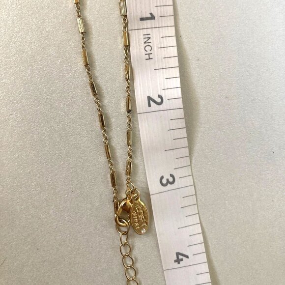 Signed LOFT Gold Tone Chain pink heart stone Bracelet preloved - Picture 4 of 6